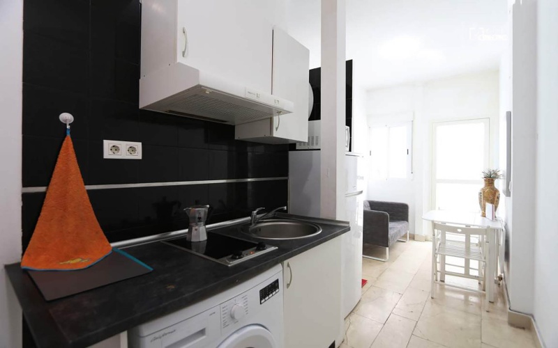 Calle Calle de Antonio Zamora, floor, Puerta del Angel, ,1 BathroomBathrooms,Studio,Medium Term Let,Calle de Antonio Zamora,84