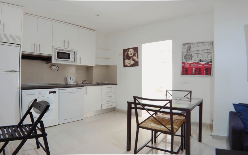 Calle Calle de Antonio Zamora, floor, Puerta del Angel, 2 Bedrooms Bedrooms, ,1 BathroomBathrooms,Apartment,Medium Term Let,Calle de Antonio Zamora,89