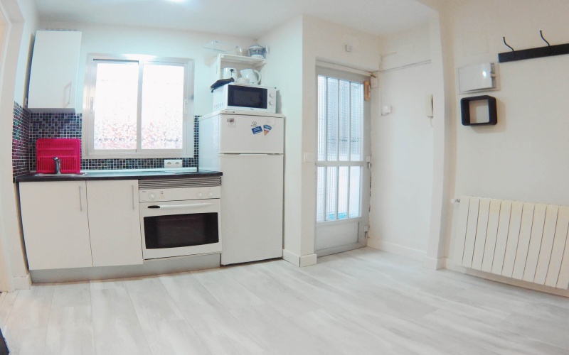 Calle Calle de Carlos Fuentes, floor, Los Carmenes, 1 Bedroom Bedrooms, ,1 BathroomBathrooms,Apartment,Medium Term Let,Calle de Carlos Fuentes,105