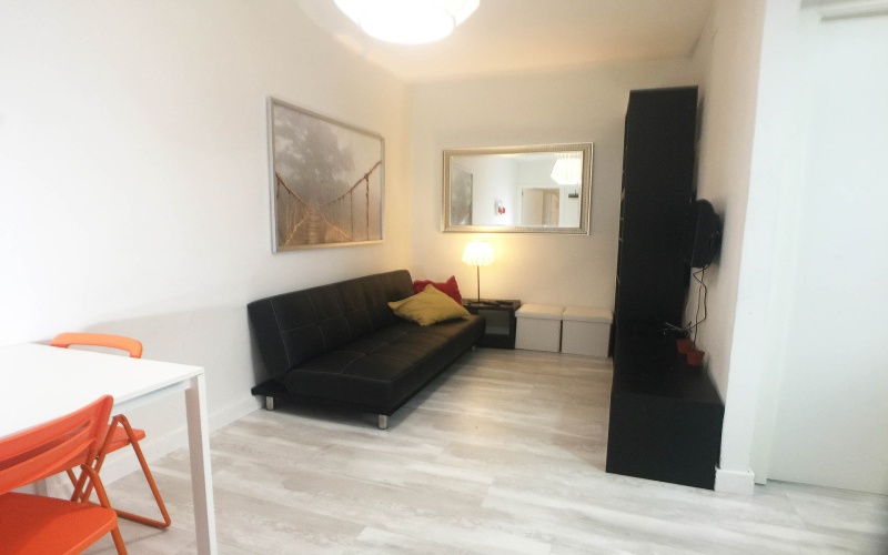 Calle Calle de Carlos Fuentes, floor, Los Carmenes, 1 Bedroom Bedrooms, ,1 BathroomBathrooms,Apartment,Medium Term Let,Calle de Carlos Fuentes,105