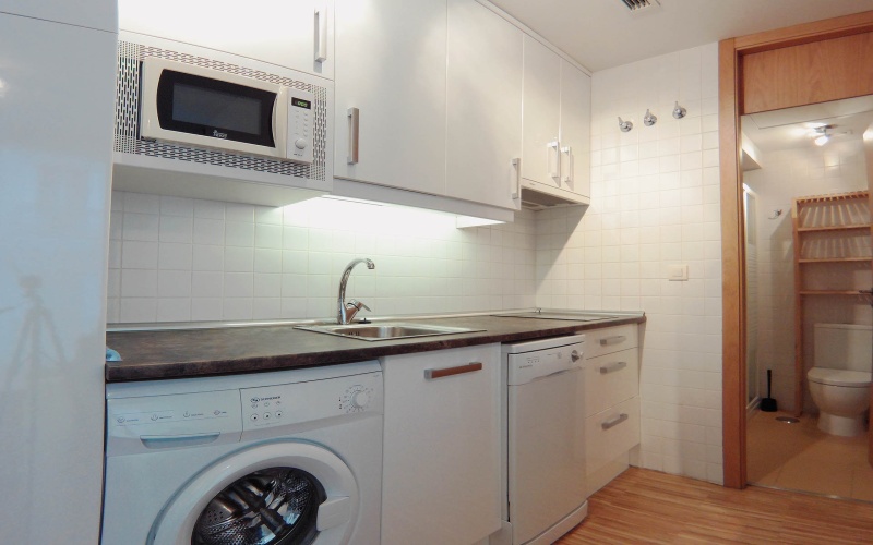 Calle Calle de Cervantes, floor 3, Huertas-Cortes, ,1 BathroomBathrooms,Studio,Medium Term Let,Calle de Cervantes,3,109