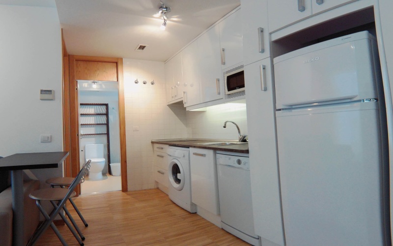 Calle Calle de Cervantes, floor 3, Huertas-Cortes, ,1 BathroomBathrooms,Studio,Medium Term Let,Calle de Cervantes,3,110