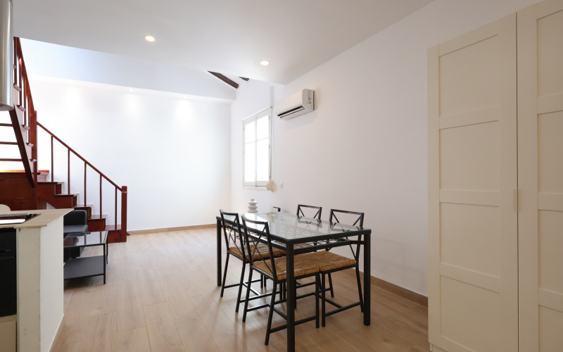 Calle Calle de los Madrazo, floor 4, Huertas-Cortes, 0 ,1 BathroomBathrooms,Studio,Medium Term Let,Calle de los Madrazo,4,160