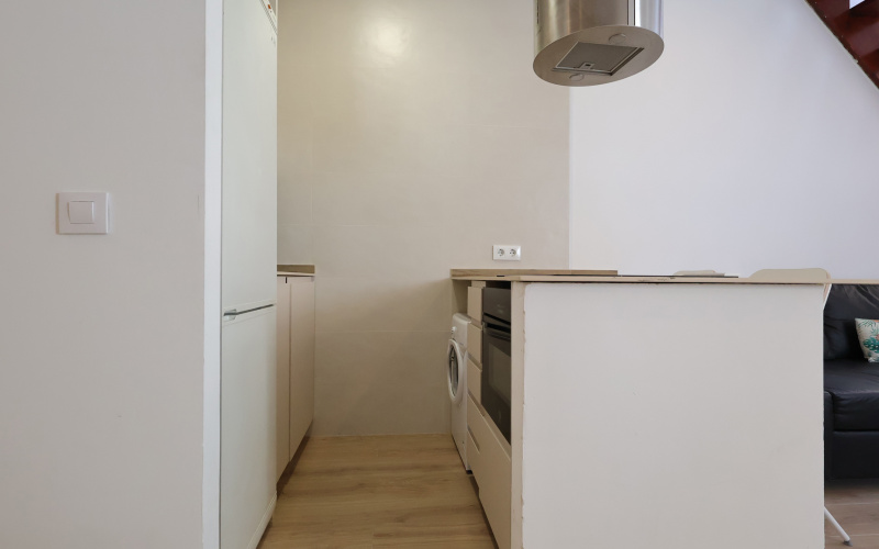 Calle Calle de los Madrazo, floor 4, Huertas-Cortes, 0 ,1 BathroomBathrooms,Studio,Medium Term Let,Calle de los Madrazo,4,160