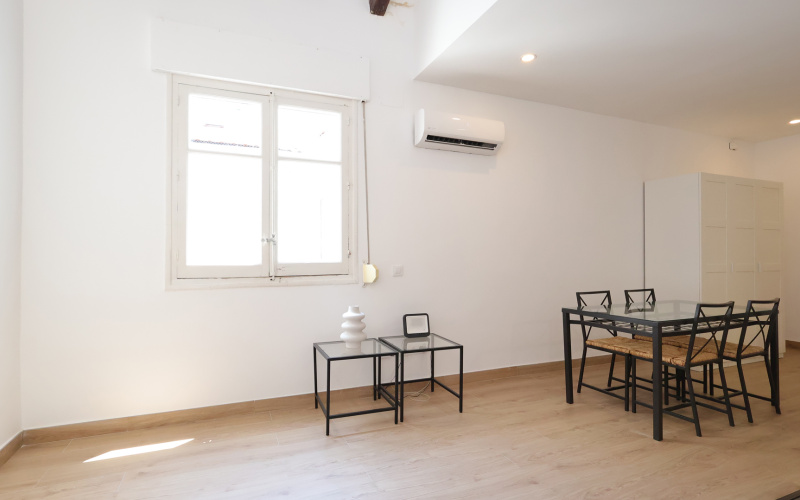 Calle Calle de los Madrazo, floor 4, Huertas-Cortes, 0 ,1 BathroomBathrooms,Studio,Medium Term Let,Calle de los Madrazo,4,160
