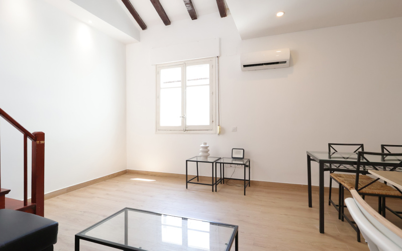 Calle Calle de los Madrazo, floor 4, Huertas-Cortes, 0 ,1 BathroomBathrooms,Studio,Medium Term Let,Calle de los Madrazo,4,160