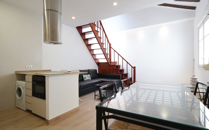 Calle Calle de los Madrazo, floor 4, Huertas-Cortes, 0 ,1 BathroomBathrooms,Studio,Medium Term Let,Calle de los Madrazo,4,160