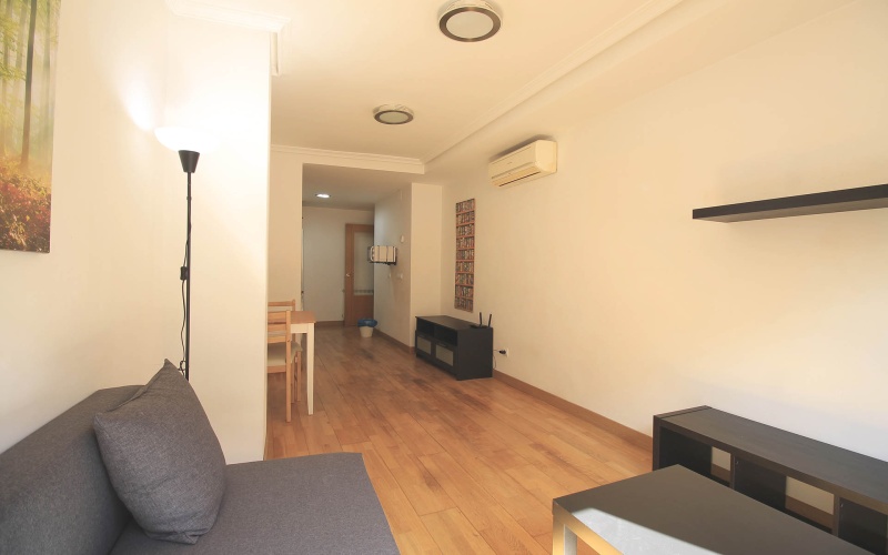 Calle Calle de Robledo, floor 2, Valdeacederas, 1 Bedroom Bedrooms, ,1 BathroomBathrooms,Apartment,Medium Term Let,Calle de Robledo,2,184