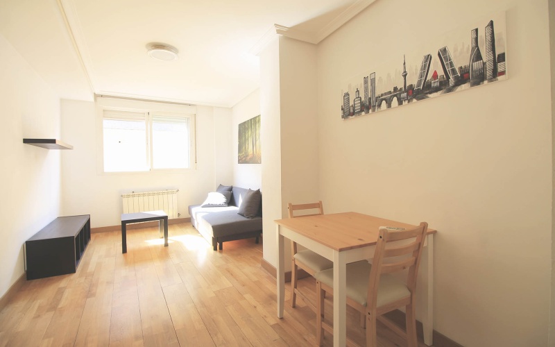 Calle Calle de Robledo, floor 2, Valdeacederas, 1 Bedroom Bedrooms, ,1 BathroomBathrooms,Apartment,Medium Term Let,Calle de Robledo,2,184