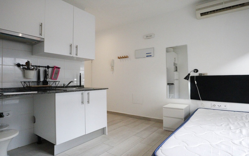 Calle Calle de Rodrigo Uhagon, floor 1, Pradolongo, ,1 BathroomBathrooms,Studio,Medium Term Let,Calle de Rodrigo Uhagon,1,199