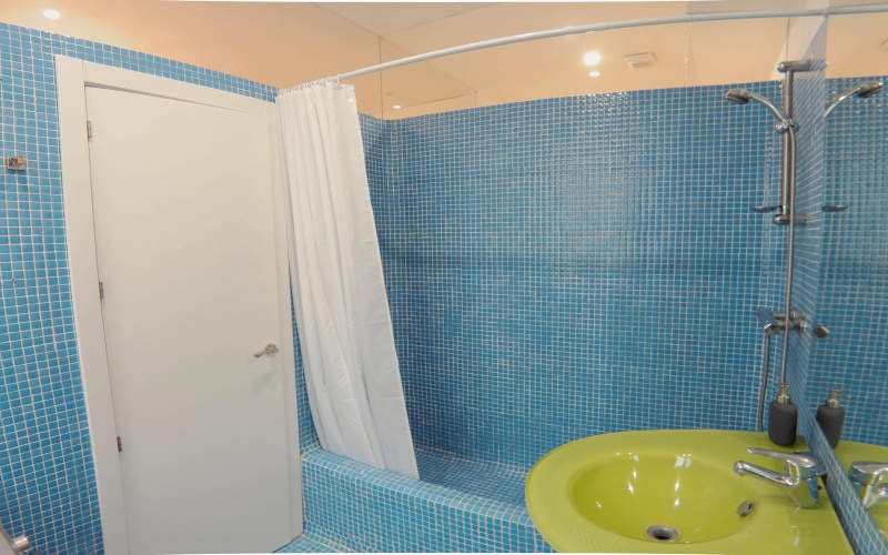 Calle Calle de Sagasta, floor 2, Trafalgar, 1 Bedroom Bedrooms, ,1 BathroomBathrooms,Apartment,Medium Term Let,Calle de Sagasta,2,215