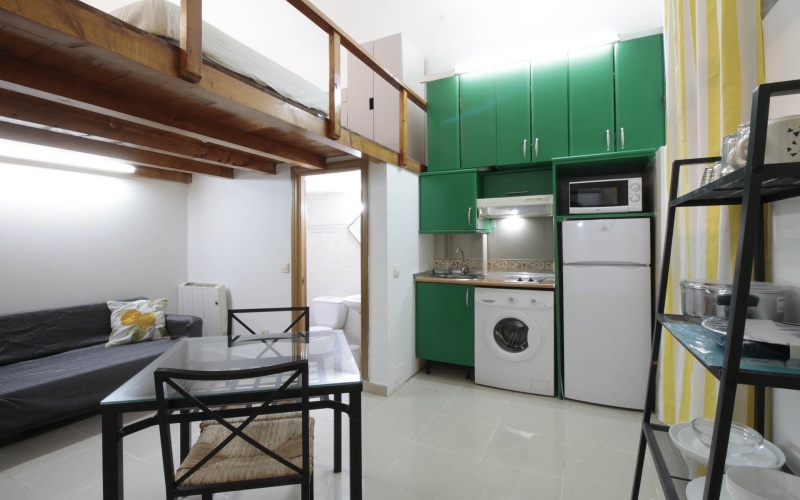 Calle Calle de Sagasta, floor, Trafalgar, ,1 BathroomBathrooms,Studio,Medium Term Let,Calle de Sagasta,219