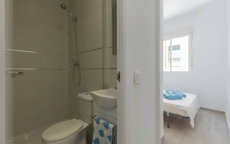 Calle Calle de Santona, floor 1, Zofio, 1 Bedroom Bedrooms, ,1 BathroomBathrooms,Apartment,Medium Term Let,Calle de Santona,1,221