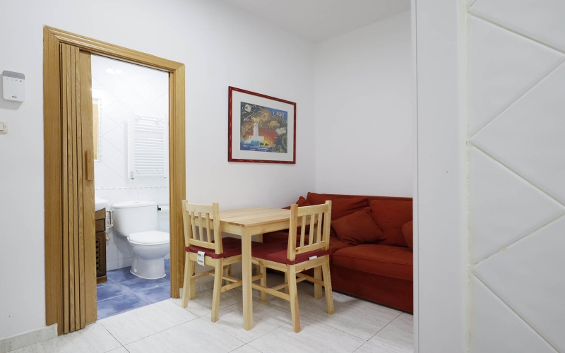 Calle Calle del Tesoro, floor 2, Malasana-Universidad, 1 Bedroom Bedrooms, ,1 BathroomBathrooms,Apartment,Medium Term Let,Calle del Tesoro,2,245