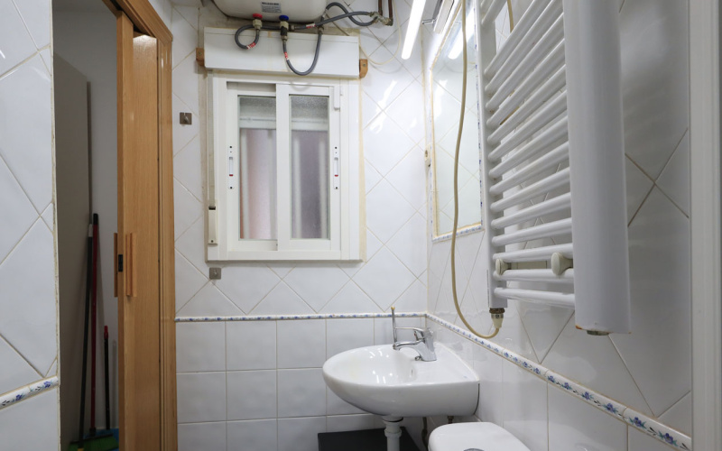 Calle Calle del Tesoro, floor 2, Malasana-Universidad, 1 Bedroom Bedrooms, 0 ,1 BathroomBathrooms,Apartment,Medium Term Let,Calle del Tesoro,2,245