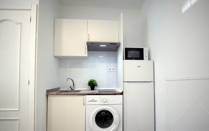 Calle Calle Tordegrillos, floor, Villaverde, ,1 BathroomBathrooms,Studio,Medium Term Let,Calle Tordegrillos,323