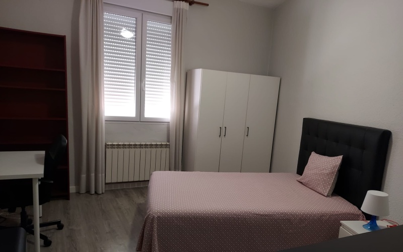 Calle Calle de Rafael Calvo, floor 5, Chamberi, 6 Bedrooms Bedrooms, ,1 BathroomBathrooms,Roomshared,Medium Term Let,Calle de Rafael Calvo,5,368