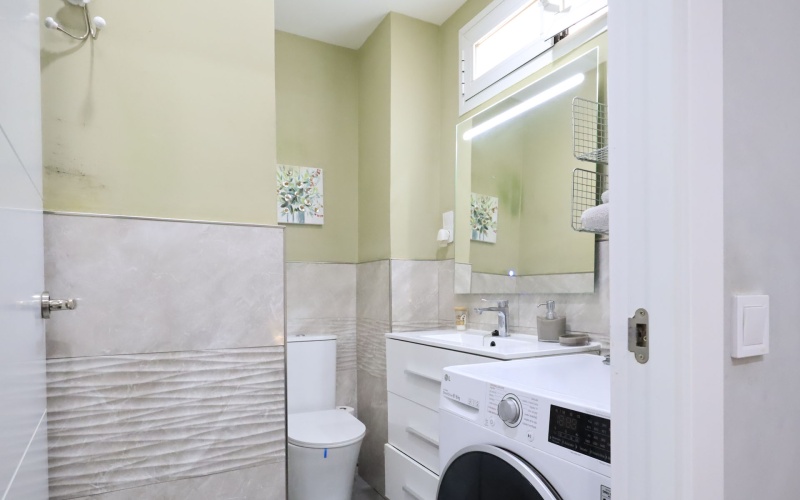Calle Calle Guabairo, floor, Carabanchel, 1 Bedroom Bedrooms, ,1 BathroomBathrooms,Studio,Medium Term Let,Calle Guabairo,398