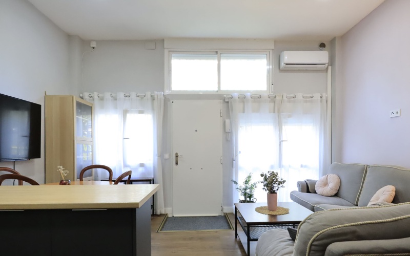 Calle Calle Guabairo, floor, Carabanchel, 1 Bedroom Bedrooms, ,1 BathroomBathrooms,Studio,Medium Term Let,Calle Guabairo,398