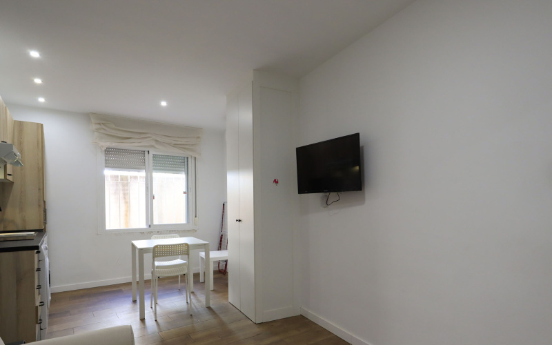 Calle Calle Alejandro Sanchez, floor 4, Carabanchel, 1 Bedroom Bedrooms, 0 ,1 BathroomBathrooms,Studio,Medium Term Let,Calle Alejandro Sanchez,4,401