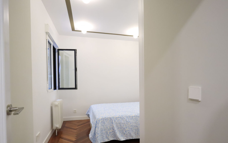 Calle Calle Ronda de Segovia, floor 1, Centro, 3 Bedrooms Bedrooms, 0 ,2 BathroomsBathrooms,Apartment,Medium Term Let,Calle Ronda de Segovia,1,417