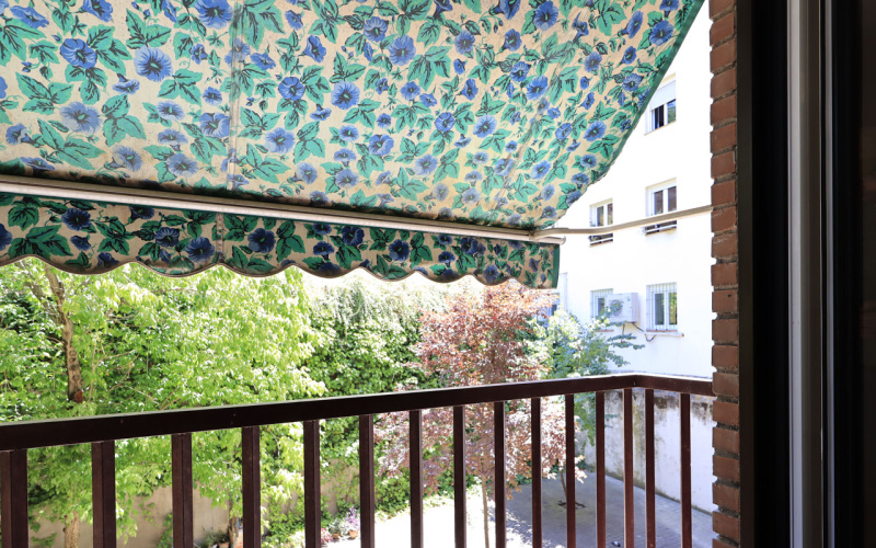 Calle Calle Ronda de Segovia, floor 1, Centro, 3 Bedrooms Bedrooms, 0 ,2 BathroomsBathrooms,Apartment,Medium Term Let,Calle Ronda de Segovia,1,417