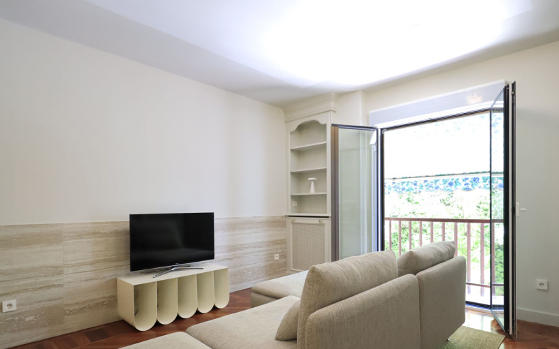 Calle Calle Ronda de Segovia, floor 1, Centro, 3 Bedrooms Bedrooms, 0 ,2 BathroomsBathrooms,Apartment,Medium Term Let,Calle Ronda de Segovia,1,417