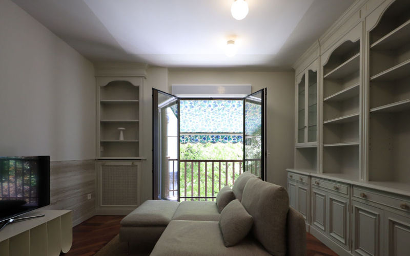 Calle Calle Ronda de Segovia, floor 1, Centro, 3 Bedrooms Bedrooms, 0 ,2 BathroomsBathrooms,Apartment,Medium Term Let,Calle Ronda de Segovia,1,417