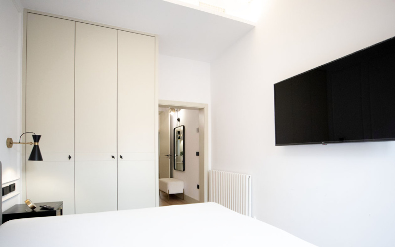 Calle Calle de la Amnistia, floor 3, Opera, 3 Bedrooms Bedrooms, 0 ,2 BathroomsBathrooms,Apartment,Medium Term Let,Calle de la Amnistia,3,442