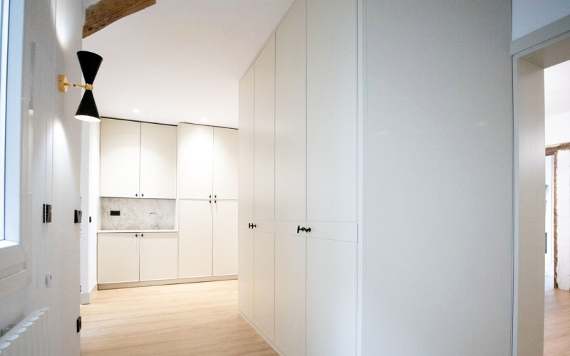 Calle Calle de la Amnistia, floor 3, Opera, 3 Bedrooms Bedrooms, 0 ,2 BathroomsBathrooms,Apartment,Medium Term Let,Calle de la Amnistia,3,442