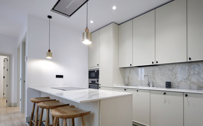 Calle Calle de la Amnistia, floor 3, Opera, 3 Bedrooms Bedrooms, 0 ,2 BathroomsBathrooms,Apartment,Medium Term Let,Calle de la Amnistia,3,442