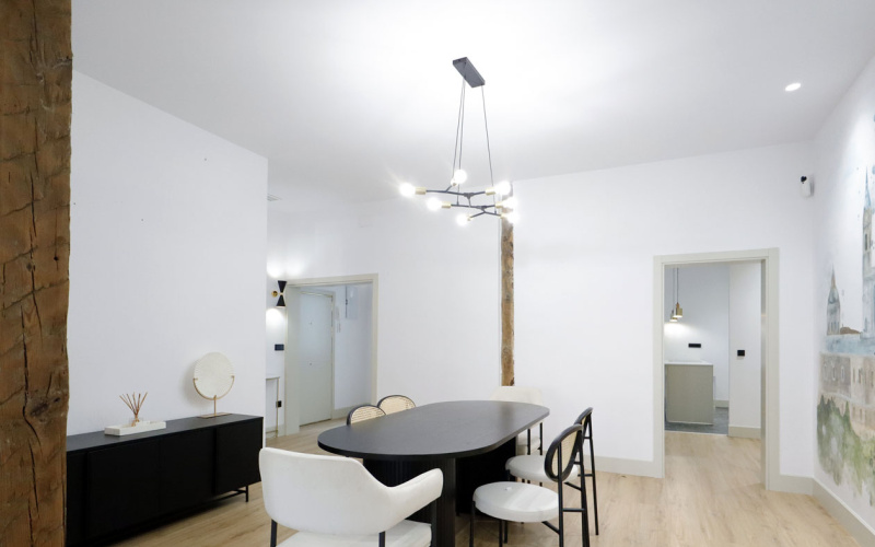 Calle Calle de la Amnistia, floor 3, Opera, 3 Bedrooms Bedrooms, 0 ,2 BathroomsBathrooms,Apartment,Medium Term Let,Calle de la Amnistia,3,442