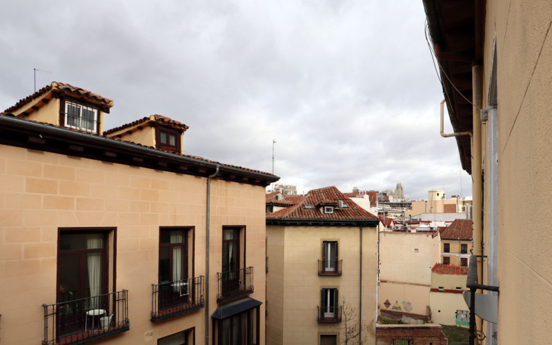 Calle Calle de la Amnistia, floor 3, Opera, 3 Bedrooms Bedrooms, 0 ,2 BathroomsBathrooms,Apartment,Medium Term Let,Calle de la Amnistia,3,442