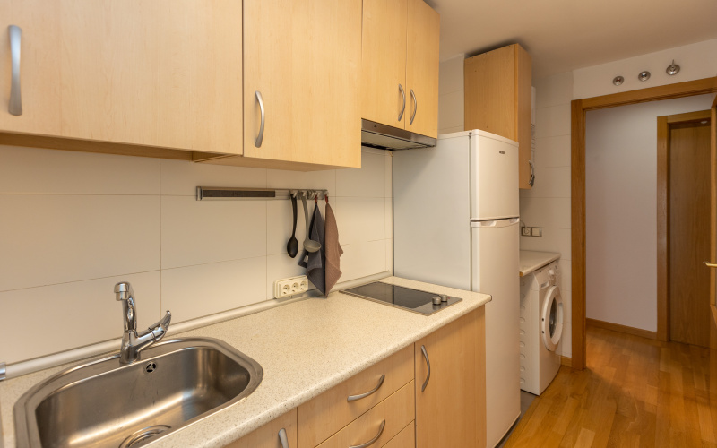 Calle Calle Alferez Juan Usera, floor 1, Carabanchel, 0 ,1 BathroomBathrooms,Studio,Medium Term Let,Calle Alferez Juan Usera,1,450