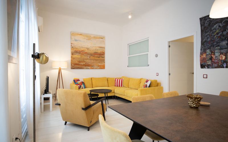 Calle Calle de Moratin, floor 1, Anton Martin, 2 Bedrooms Bedrooms, 0 ,1 BathroomBathrooms,Apartment,Medium Term Let,Calle de Moratin,1,451