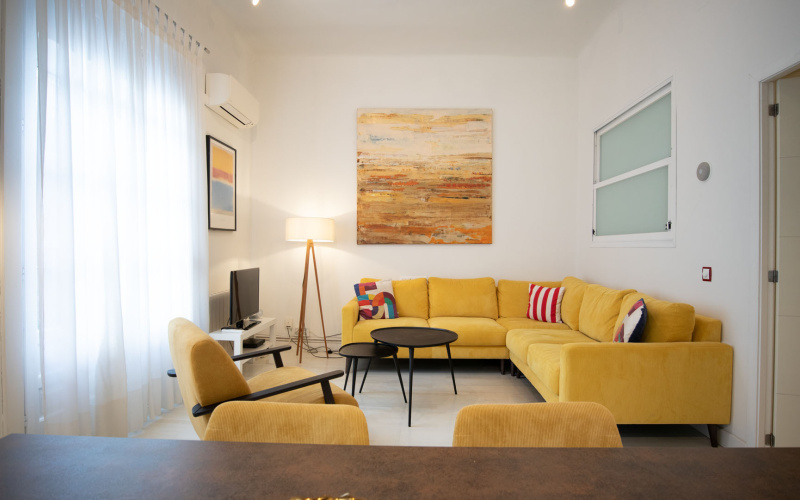 Calle Calle de Moratin, floor 1, Anton Martin, 2 Bedrooms Bedrooms, 0 ,1 BathroomBathrooms,Apartment,Medium Term Let,Calle de Moratin,1,451