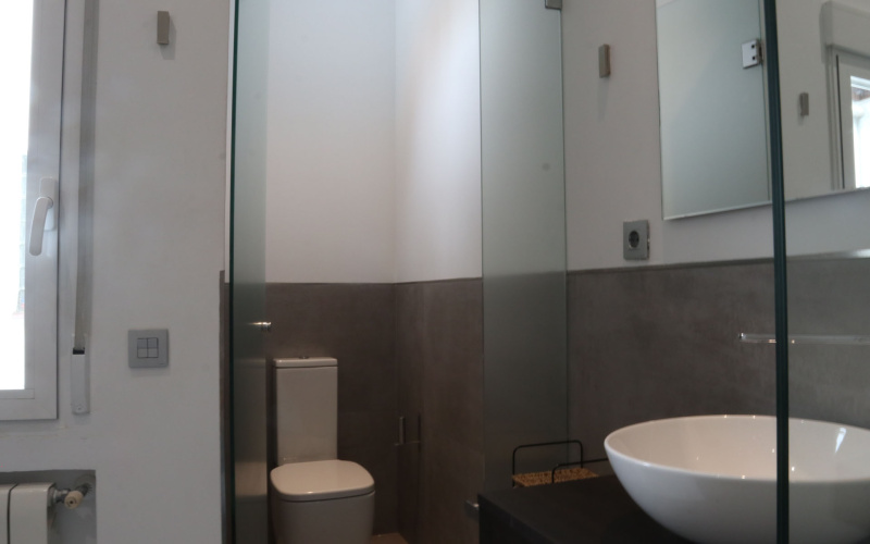 Calle Calle Augusto Figueroa, floor 5, Chueca, 3 Bedrooms Bedrooms, 0 ,2 BathroomsBathrooms,Apartment,Medium Term Let,Calle Augusto Figueroa,5,465