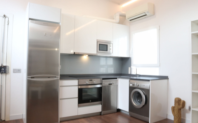 Calle Calle Augusto Figueroa, floor 5, Chueca, 3 Bedrooms Bedrooms, 0 ,2 BathroomsBathrooms,Apartment,Medium Term Let,Calle Augusto Figueroa,5,465