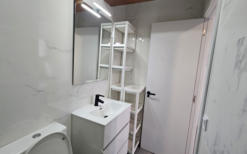 Calle Calle del Correo, floor 5, Centro, 1 Bedroom Bedrooms, 0 ,1 BathroomBathrooms,Apartment,Medium Term Let,Calle del Correo,5,466