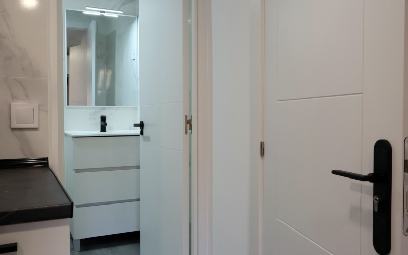 Calle Calle del Correo, floor 5, Centro, 0 ,1 BathroomBathrooms,Studio,Medium Term Let,Calle del Correo,5,467