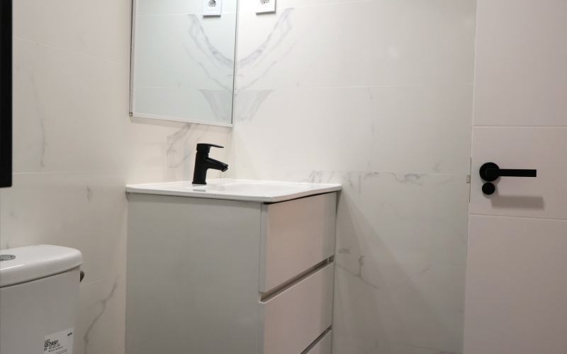 Calle Calle del Correo, floor 5, Centro, 0 ,1 BathroomBathrooms,Studio,Medium Term Let,Calle del Correo,5,467