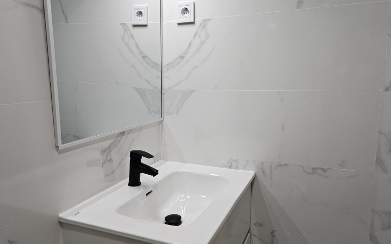 Calle Calle del Correo, floor 5, Centro, 0 ,1 BathroomBathrooms,Studio,Medium Term Let,Calle del Correo,5,467