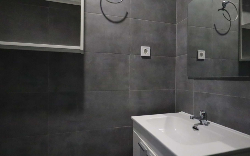 Calle Calle Guadarrama, floor, Latina, 5 Bedrooms Bedrooms, 0 ,2 BathroomsBathrooms,Roomshared,Medium Term Let,Calle Guadarrama,468