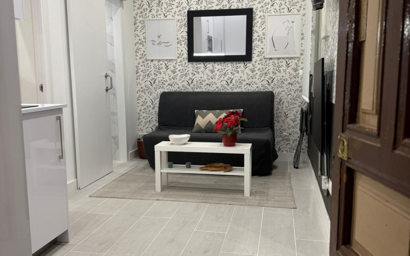 Calle Calle San Isidro Labrador, floor, Centro, 2 Bedrooms Bedrooms, 0 ,1 BathroomBathrooms,Apartment,Medium Term Let,Calle San Isidro Labrador,479