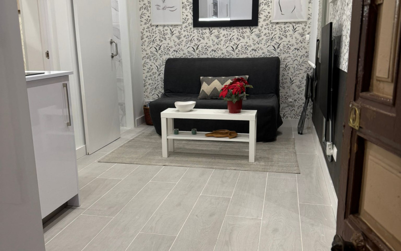 Calle Calle San Isidro Labrador, floor, Centro, 2 Bedrooms Bedrooms, 0 ,1 BathroomBathrooms,Apartment,Medium Term Let,Calle San Isidro Labrador,479