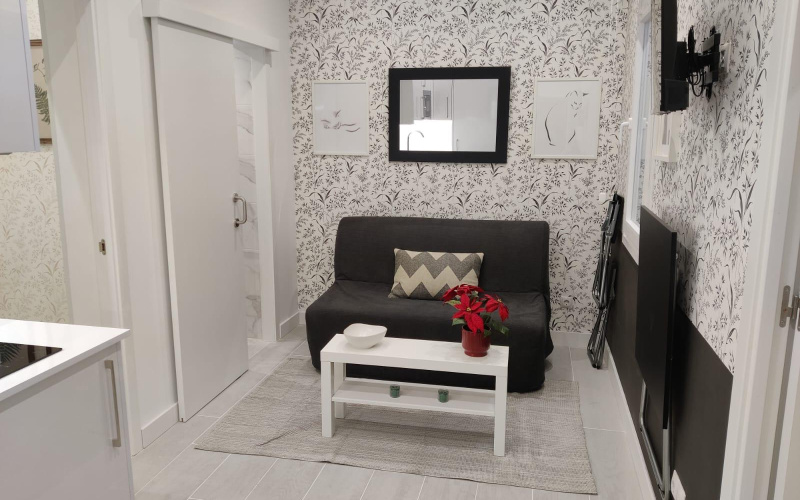 Calle Calle San Isidro Labrador, floor, Centro, 2 Bedrooms Bedrooms, 0 ,1 BathroomBathrooms,Apartment,Medium Term Let,Calle San Isidro Labrador,479