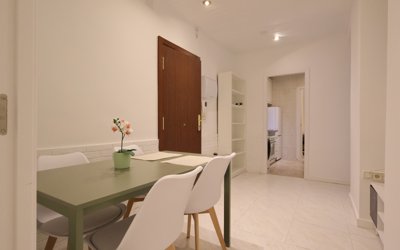 Calle Calle General Lacy, floor, Arganzuela, 2 Bedrooms Bedrooms, 0 ,1 BathroomBathrooms,Apartment,Medium Term Let,Calle General Lacy,480