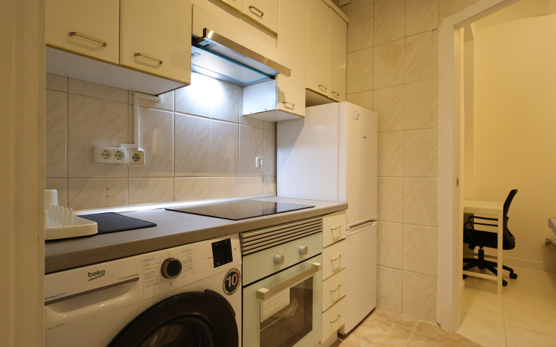 Calle Calle General Lacy, floor, Arganzuela, 2 Bedrooms Bedrooms, 0 ,1 BathroomBathrooms,Apartment,Medium Term Let,Calle General Lacy,480