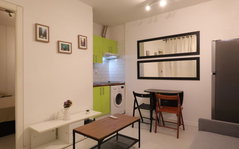 Calle Calle Salitre, floor, Centro, 1 Bedroom Bedrooms, 0 ,1 BathroomBathrooms,Apartment,Medium Term Let,Calle Salitre,483