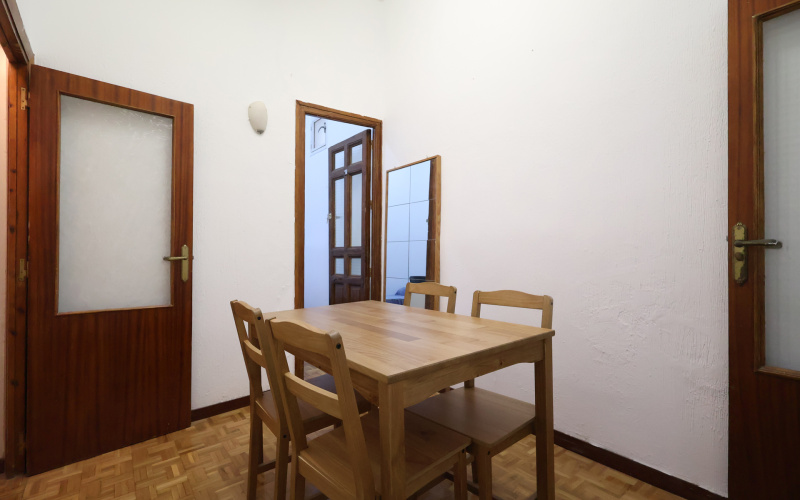 Calle Calle Rodriguez San Pedro, floor 1, Chamberi, 3 Bedrooms Bedrooms, 0 ,1 BathroomBathrooms,Roomshared,Medium Term Let,Calle Rodriguez San Pedro,1,490